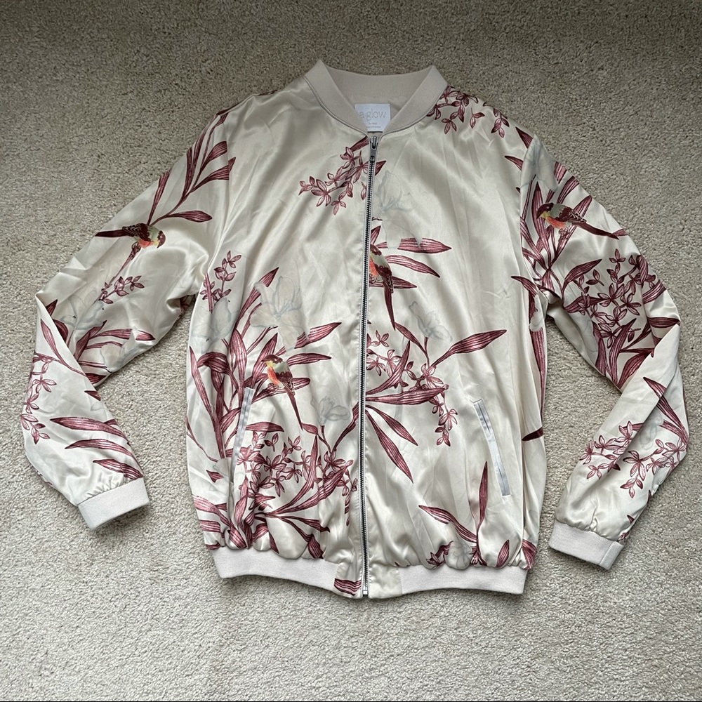 A:Glow Silky Style Bird Maternity Jacket